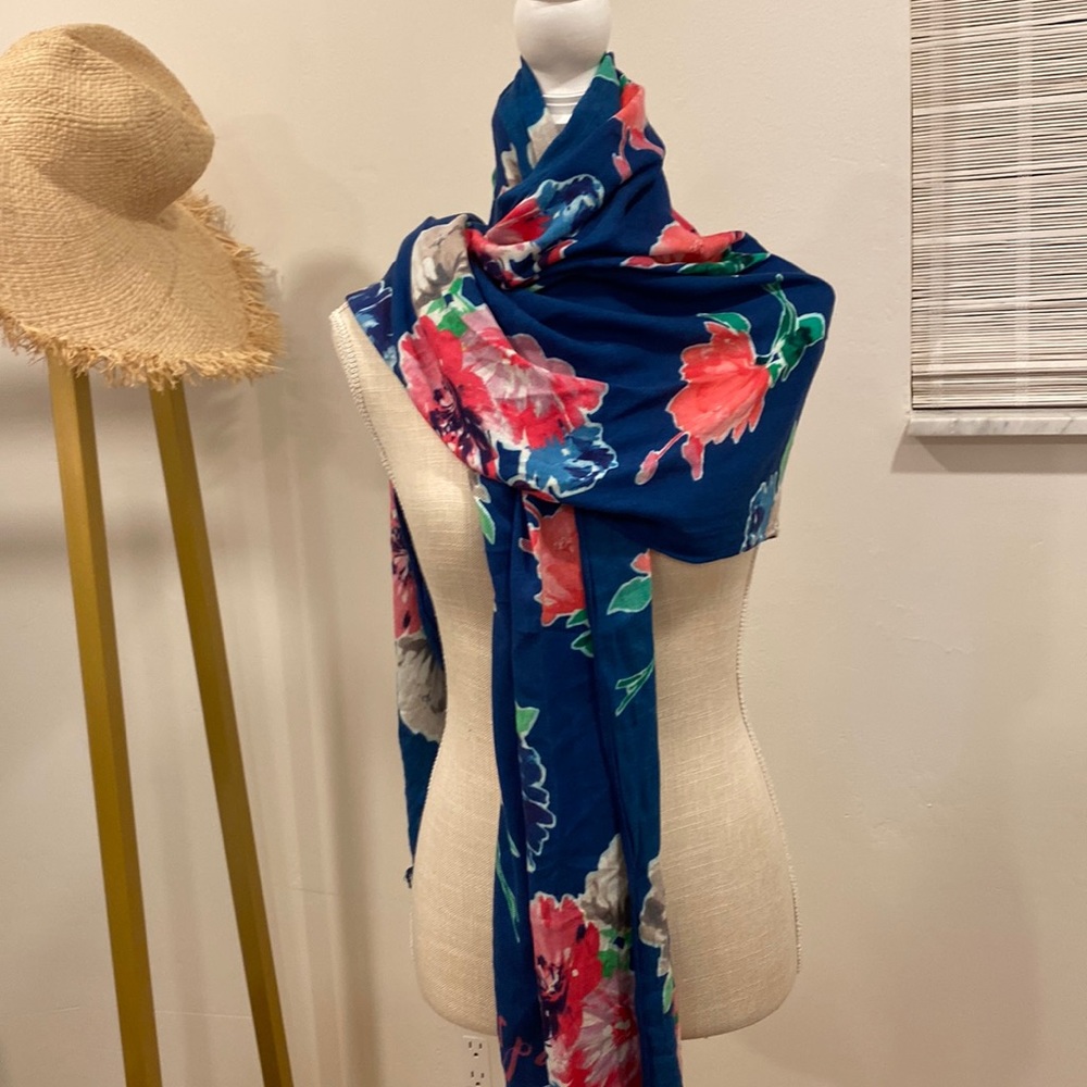 Kate Spade Scarf.